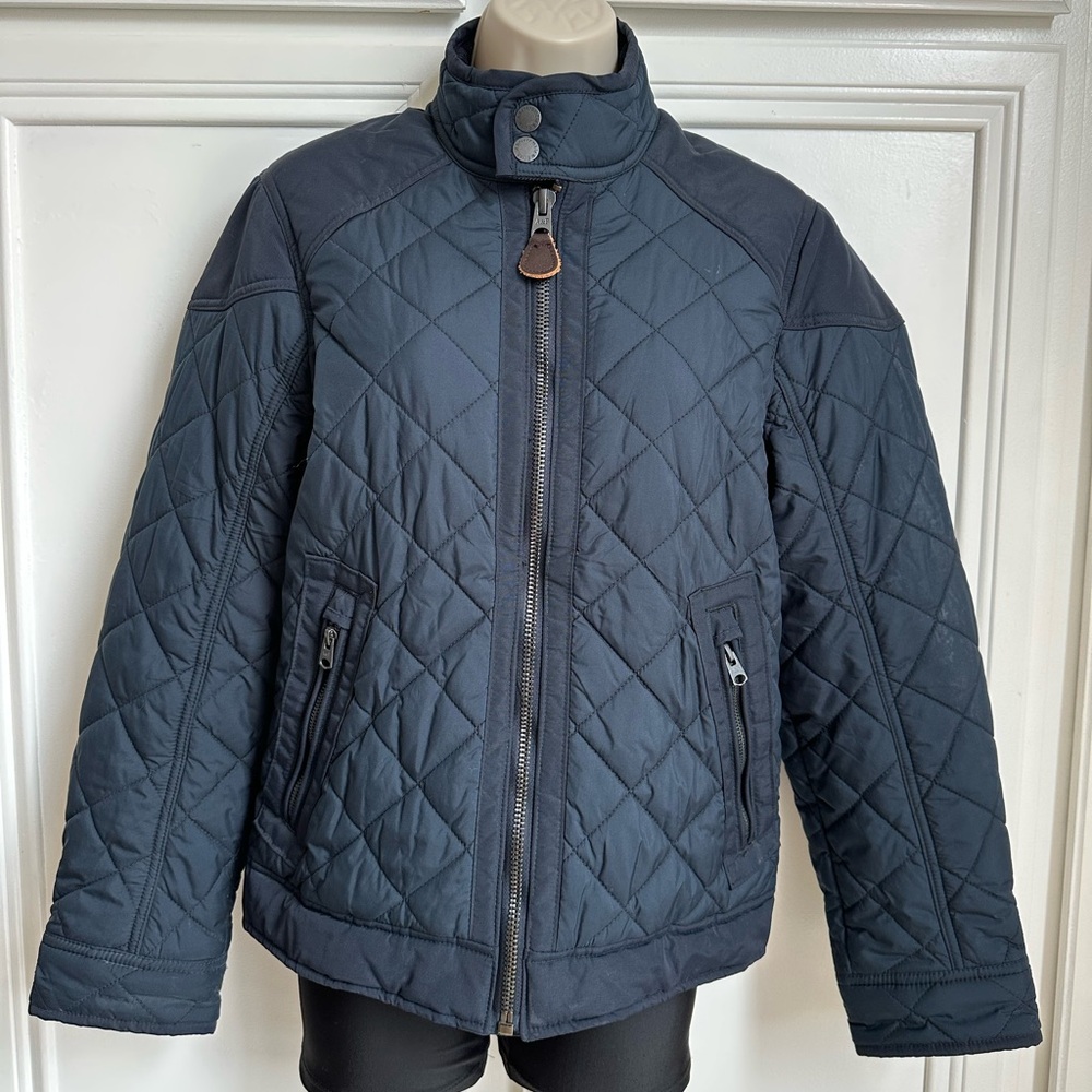 Abercrombie & Fitch Quilted Jacket with light padding. Size XS